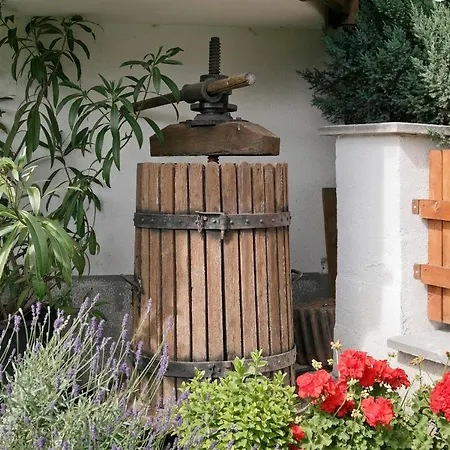 Perlhof *